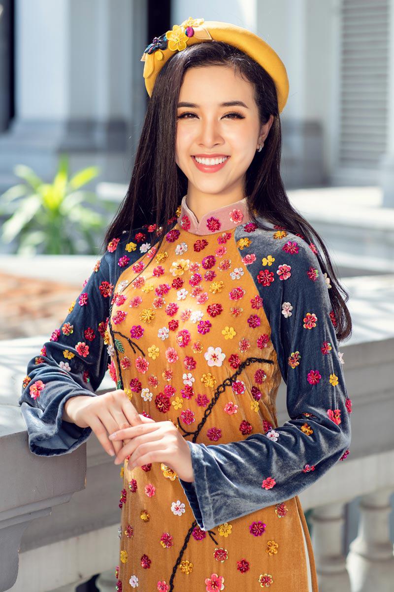 tieu vy cung hai a hau xung xinh ao dai hoa chuan bi san sang cho ngay tet can ke - 9