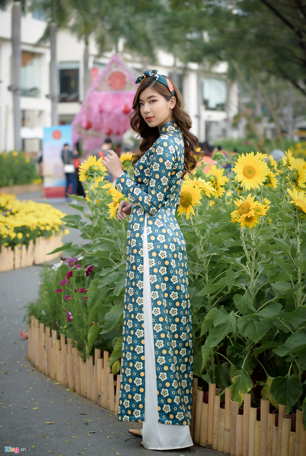 Nguoi dep Viet noi gi ve dien ao dai ngay mung 1 Tet? hinh anh 7